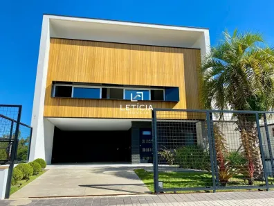 Casa com 3 Quartos à venda, 357m² no São José, Santa Maria