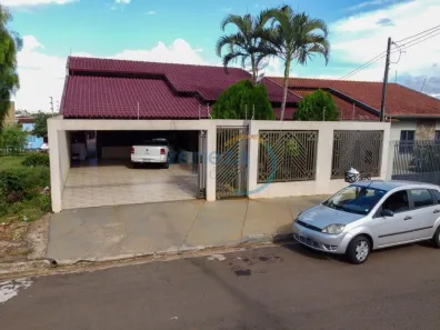 Casa com 3 Quartos à venda, 169m² no Coliseu, Londrina