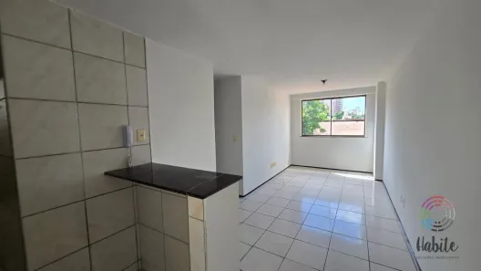 Apartamento com 3 Quartos para alugar, 75m² no Centro, Fortaleza