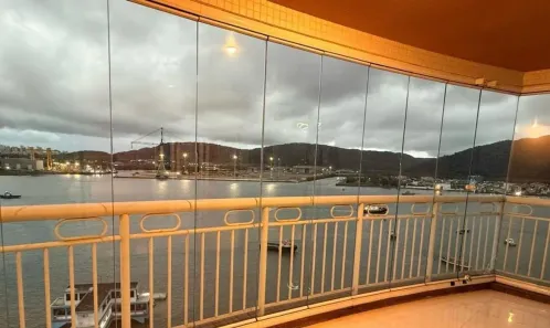 Casa com 3 Quartos para alugar, 200m² no Ponta da Praia, Santos