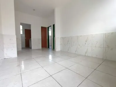 Casa com 2 Quartos para alugar, 50m² no Tirol (Barreiro), Belo Horizonte