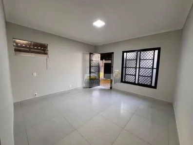 Casa com 3 Quartos à venda, 200m² no Grande Horizonte, Uberaba