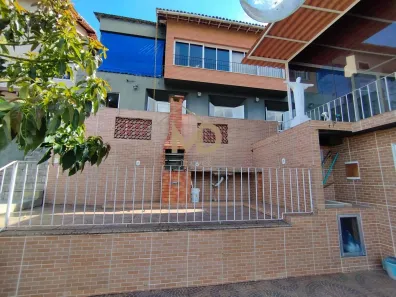 Casa com 6 Quartos à venda, 220m² no Panorama, Teresópolis