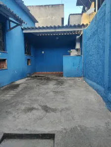 Casa com 2 Quartos para alugar, 50m² no Carmari, Nova Iguaçu