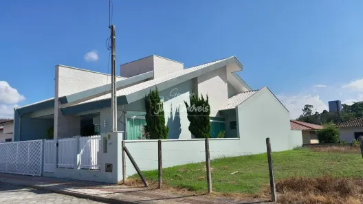Casa com 3 Quartos à venda, 147m² no Planalto, Brusque