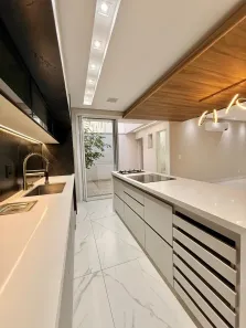 Sobrado com 3 Quartos à venda, 170m² no Jardim Vitória, Goiânia
