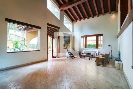 Casa com 3 Quartos à venda, 556m² no Jardim Viana, São Paulo