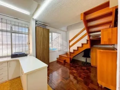 Casa com 2 Quartos para alugar, 250m² no Auxiliadora, Porto Alegre