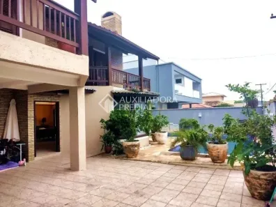 Casa com 5 Quartos para alugar, 280m² no Campeche, Florianópolis