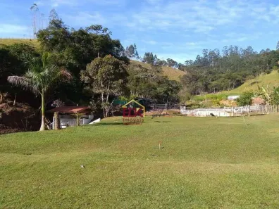 Fazenda/Sítio com 3 Quartos à venda, 180m² no Zona Rural, Natividade da Serra