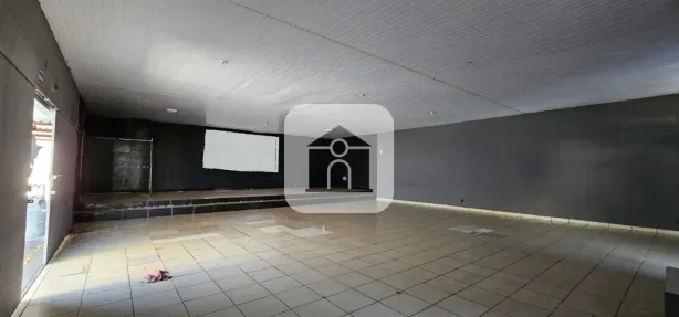 Galpão/Depósito/Armazém para alugar, 300m² no Presidente Roosevelt, Uberlândia