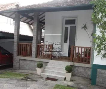 Imóvel Comercial com 3 Quartos para alugar, 569m² no Alto da Serra, Petrópolis