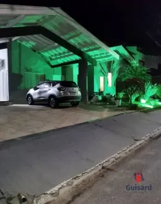 Casa com 4 Quartos para alugar, 300m² no Piracangaguá, Taubaté