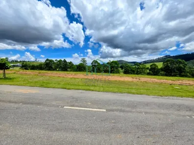 Lote/Terreno à venda, 735m² no Bortolan, Poços de Caldas