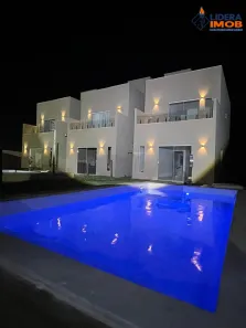 Casa de Condomínio com 3 Quartos à venda, 300m² no Barra do Jacuípe, Camaçari