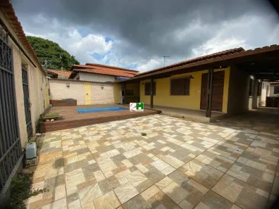 Casa com 4 Quartos à venda, 220m² no Jardim Canadá, Nova Lima