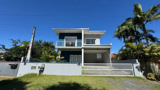 Sobrado com 3 Quartos à venda, 209m² no Barra do Saí, Itapoá