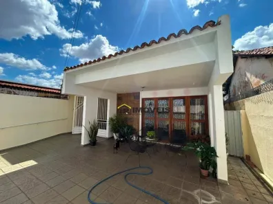Casa com 3 Quartos à venda, 238m² no Centro, Teresina