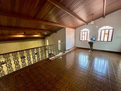 Casa com 3 Quartos para alugar, 445m² no Jardim Aviação, Presidente Prudente