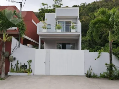 Casa com 4 Quartos à venda, 180m² no Piratininga, Niterói