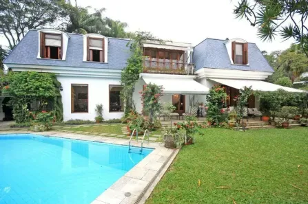 Sobrado com 4 Quartos à venda, 500m² no Jardim Everest, São Paulo
