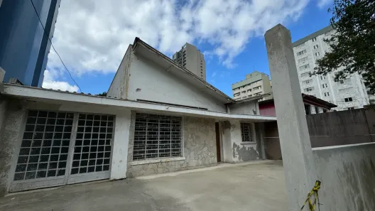 Imóvel Comercial com 5 Quartos para alugar, 396m² no Cristo Rei, Curitiba