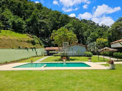 Casa de Condomínio com 4 Quartos à venda, 550m² no Soberbo, Teresópolis