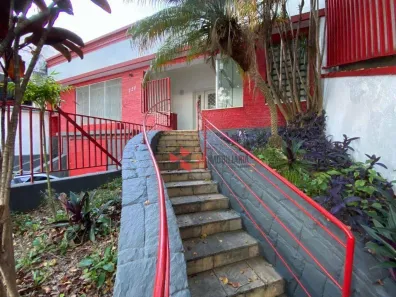 Imóvel Comercial com 3 Quartos para alugar, 242m² no Jardim São Dimas, São José dos Campos
