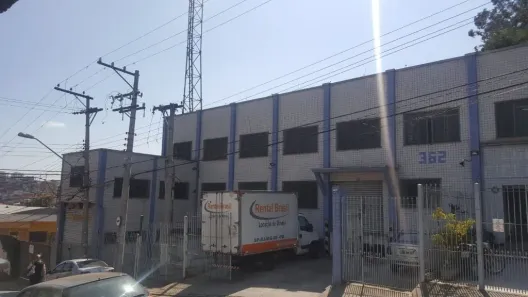 Galpão/Depósito/Armazém à venda, 1780m² no Vila Carbone, São Paulo