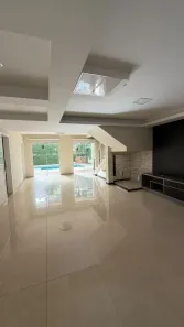 Casa de Condomínio com 4 Quartos para alugar, 220m² no Esperança, Londrina