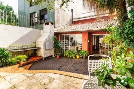 Casa com 3 Quartos à venda, 282m² no Menino Deus, Porto Alegre