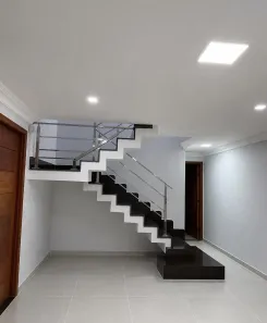 Casa com 3 Quartos para alugar, 136m² no Jardim Vitória, Macaé