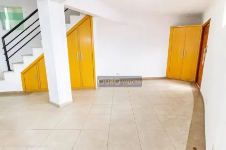 Casa com 3 Quartos para alugar, 79m² no Vila Bertioga, São Paulo