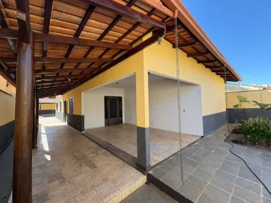 Casa com 3 Quartos à venda, 215m² no Anápolis City, Anápolis