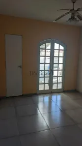 Casa com 2 Quartos para alugar, 60m² no Jardim Pacaembu, Jundiaí