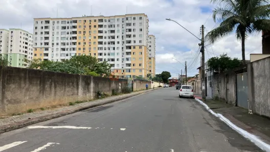 Lote/Terreno para alugar, 900m² no Jardim Limoeiro, Serra