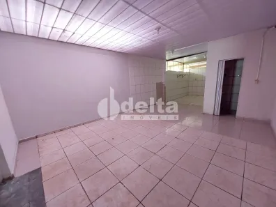 Ponto Comercial para alugar, 100m² no Segismundo Pereira, Uberlândia