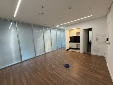 Sala Comercial para alugar, 145m² no Vila Cordeiro, São Paulo