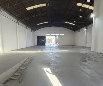 Ponto Comercial para alugar, 900m² no Tibery, Uberlândia