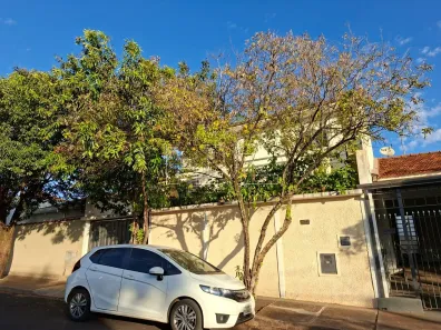 Casa com 3 Quartos à venda, 160m² no Centro, Araraquara