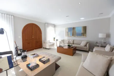 Casa com 4 Quartos à venda, 370m² no Alphaville Dom Pedro, Campinas