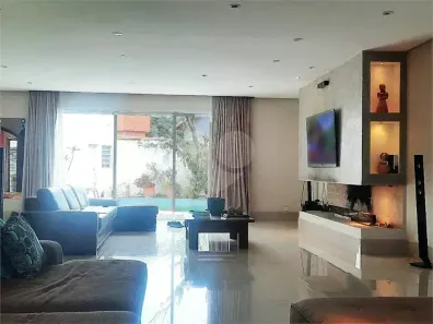 Sobrado com 4 Quartos à venda, 601m² no Bela Aliança, São Paulo