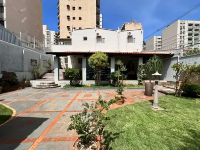 Imóvel Comercial com 4 Quartos à venda, 364m² no Centro, Ribeirão Preto