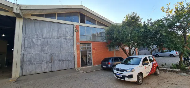 Galpão/Depósito/Armazém para alugar, 750m² no Navegantes, Porto Alegre
