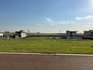 Lote/Terreno à venda, 303m² no FAG, Cascavel