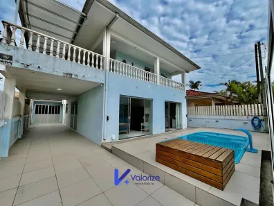 Sobrado com 4 Quartos à venda, 279m² no Porto Fino, Pontal do Paraná