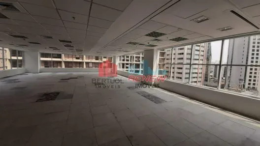 Sala Comercial para alugar, 228m² no Vila Olímpia, São Paulo