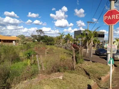 à venda, 1273m² no Balneário Água Limpa, Nova Lima