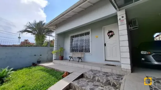 Casa com 3 Quartos à venda, 168m² no Capoeiras, Florianópolis