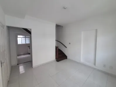 Sobrado com 2 Quartos para alugar, 80m² no Vila Assunção, Santo André